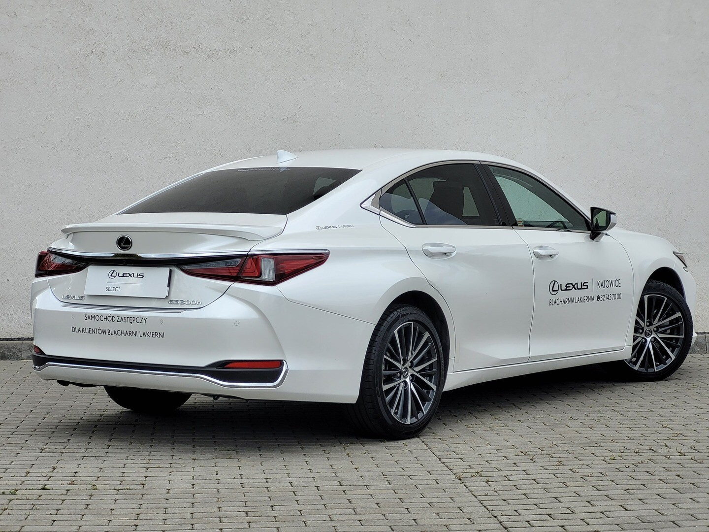 Lexus ES