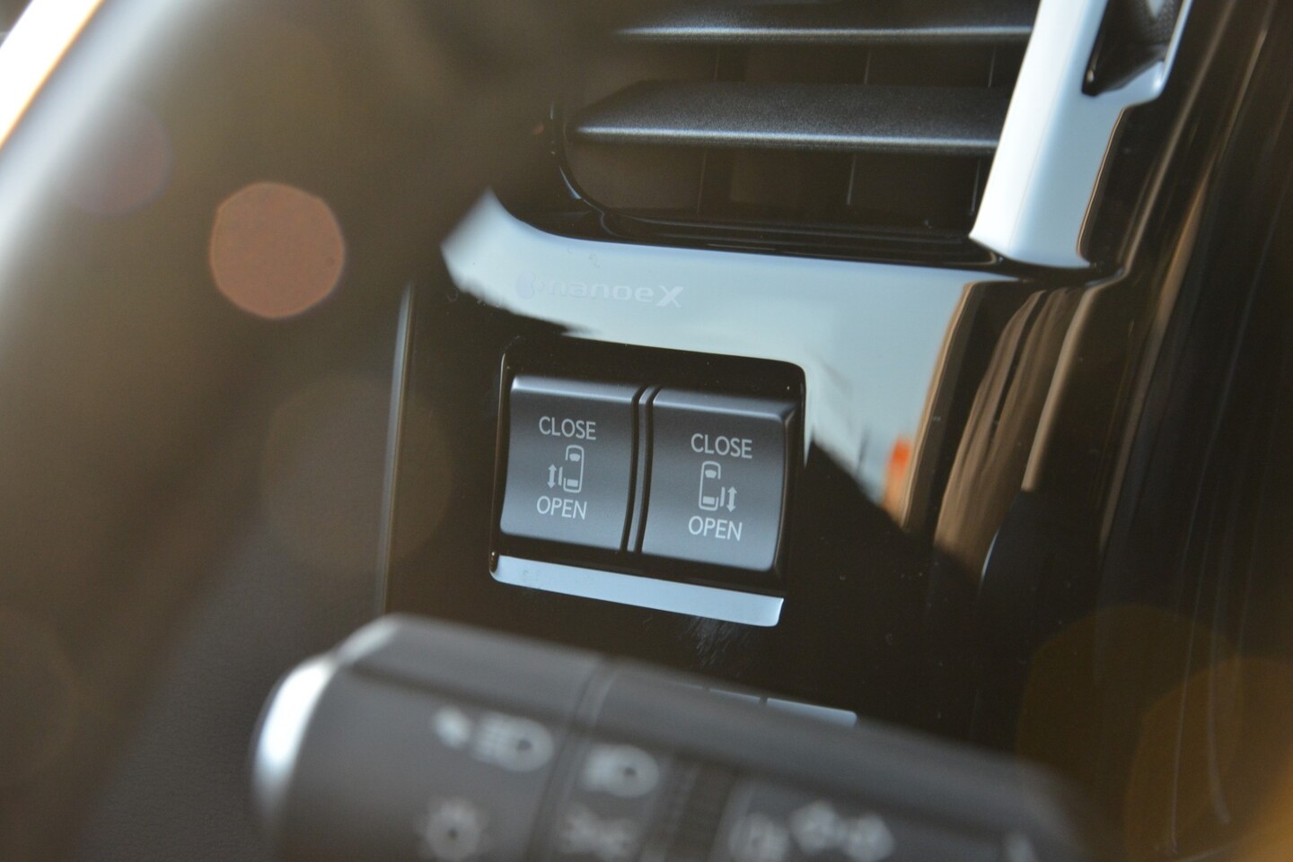 Lexus LM