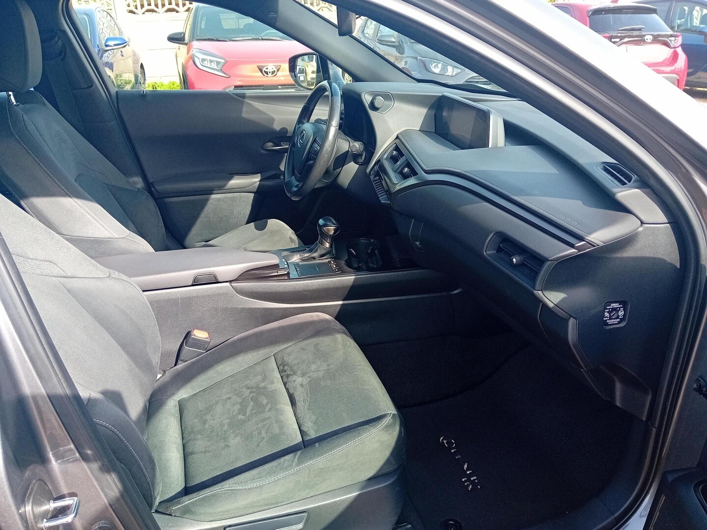 Lexus UX