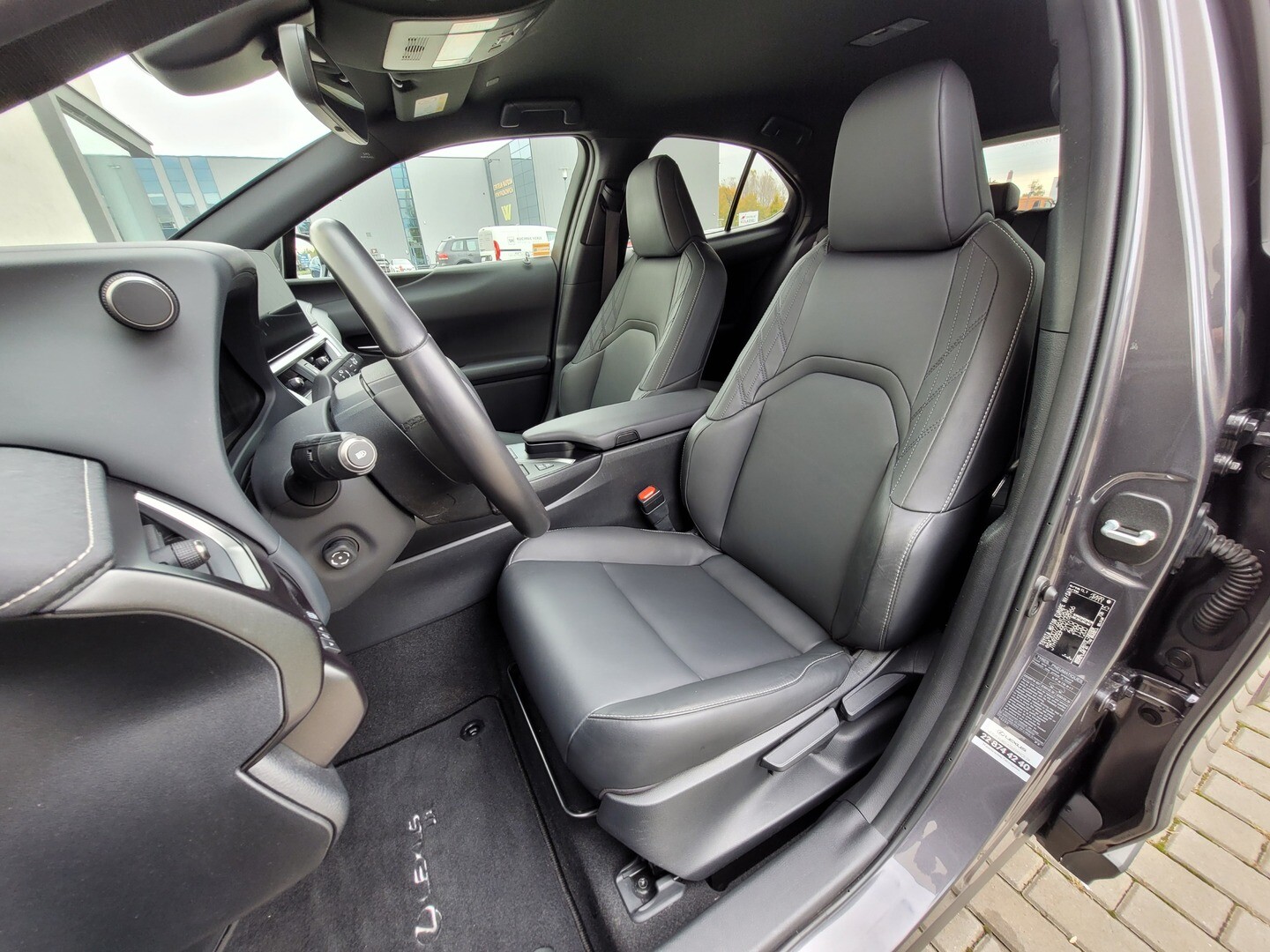 Lexus UX
