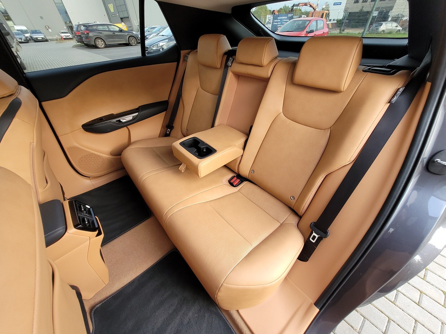Lexus RZ