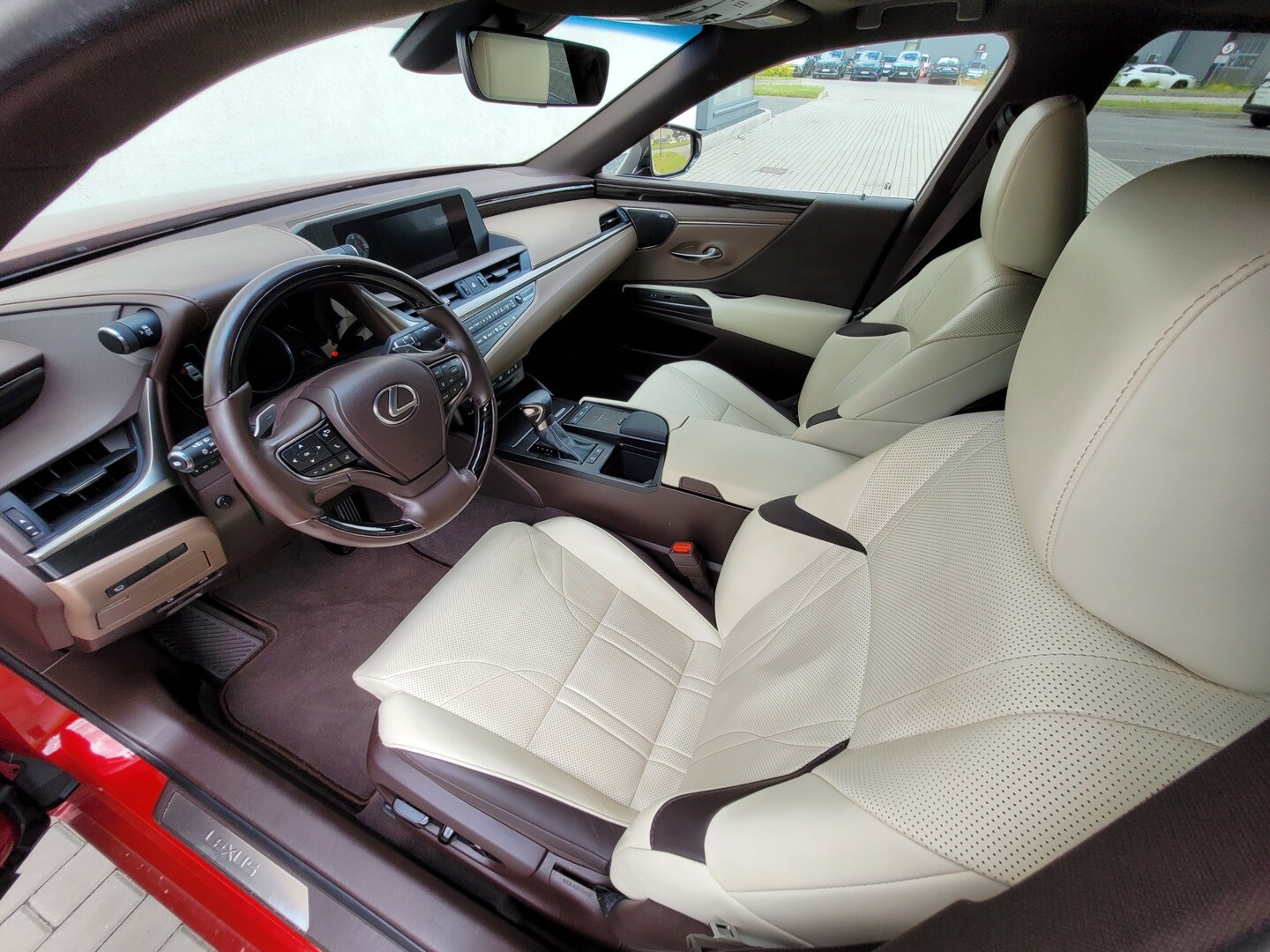 Lexus ES