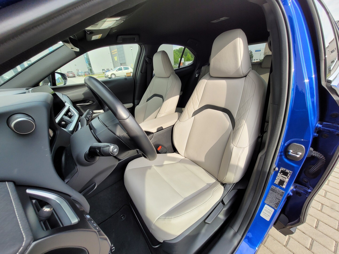 Lexus UX