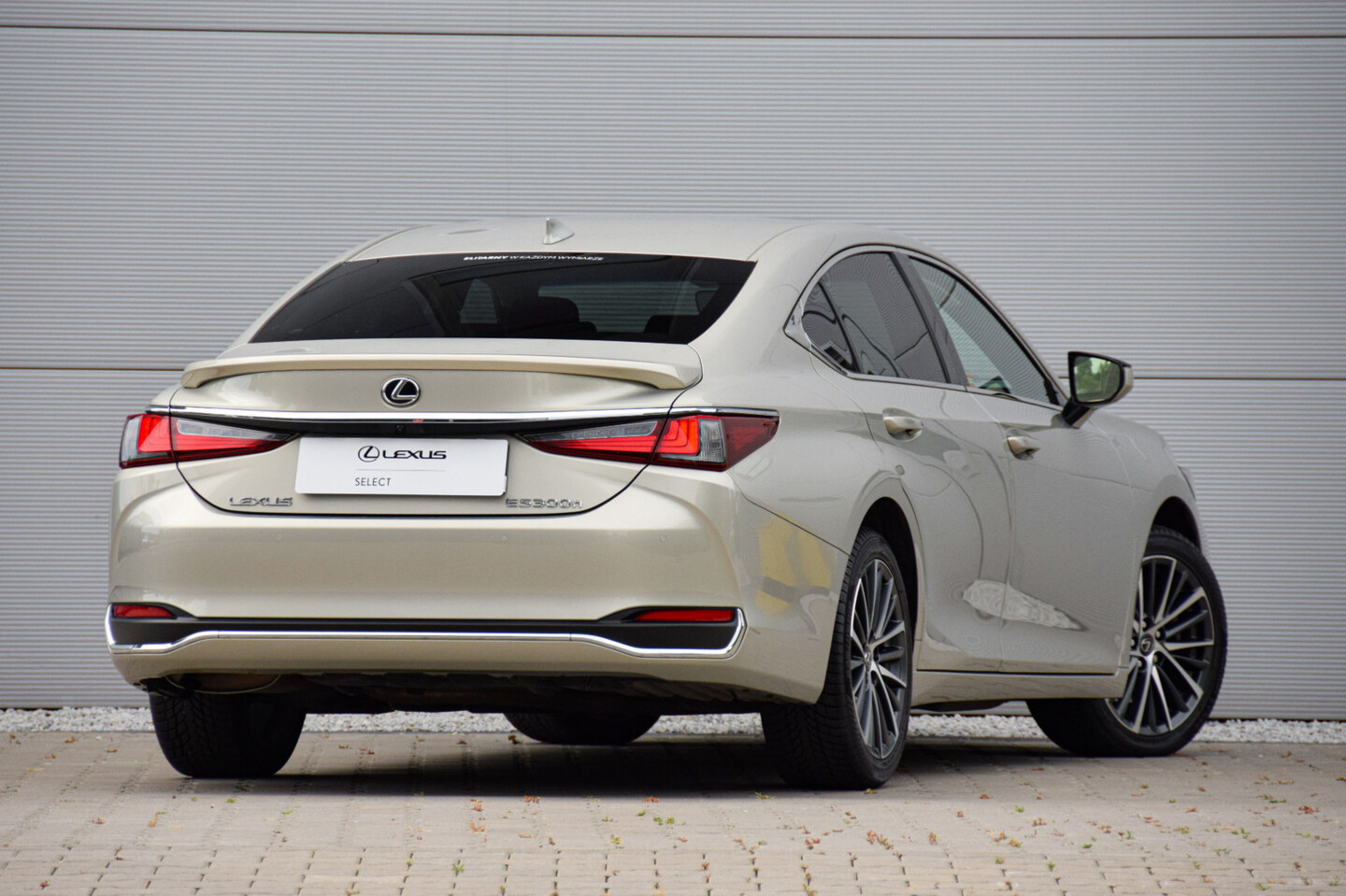 Lexus ES