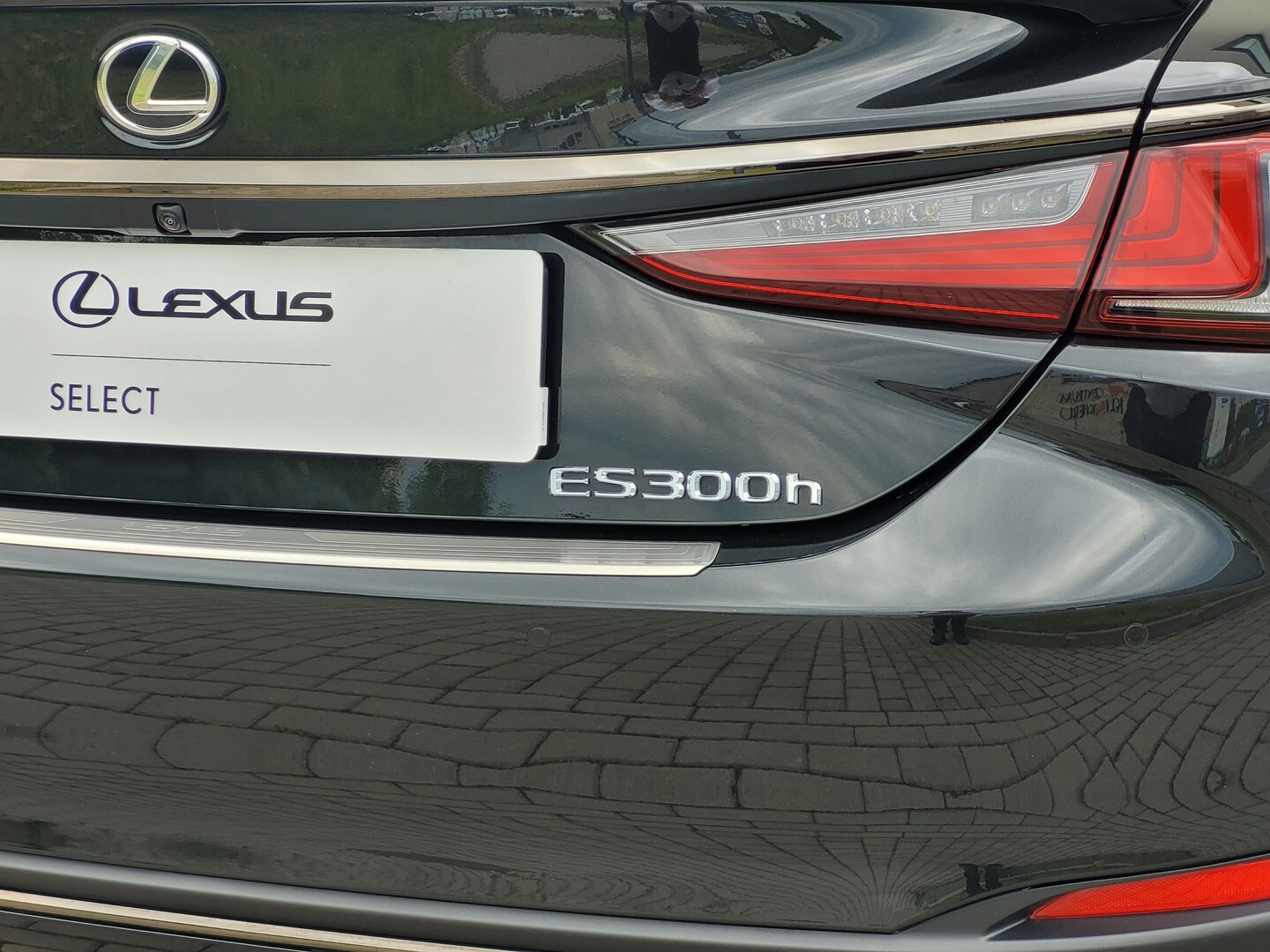 Lexus ES