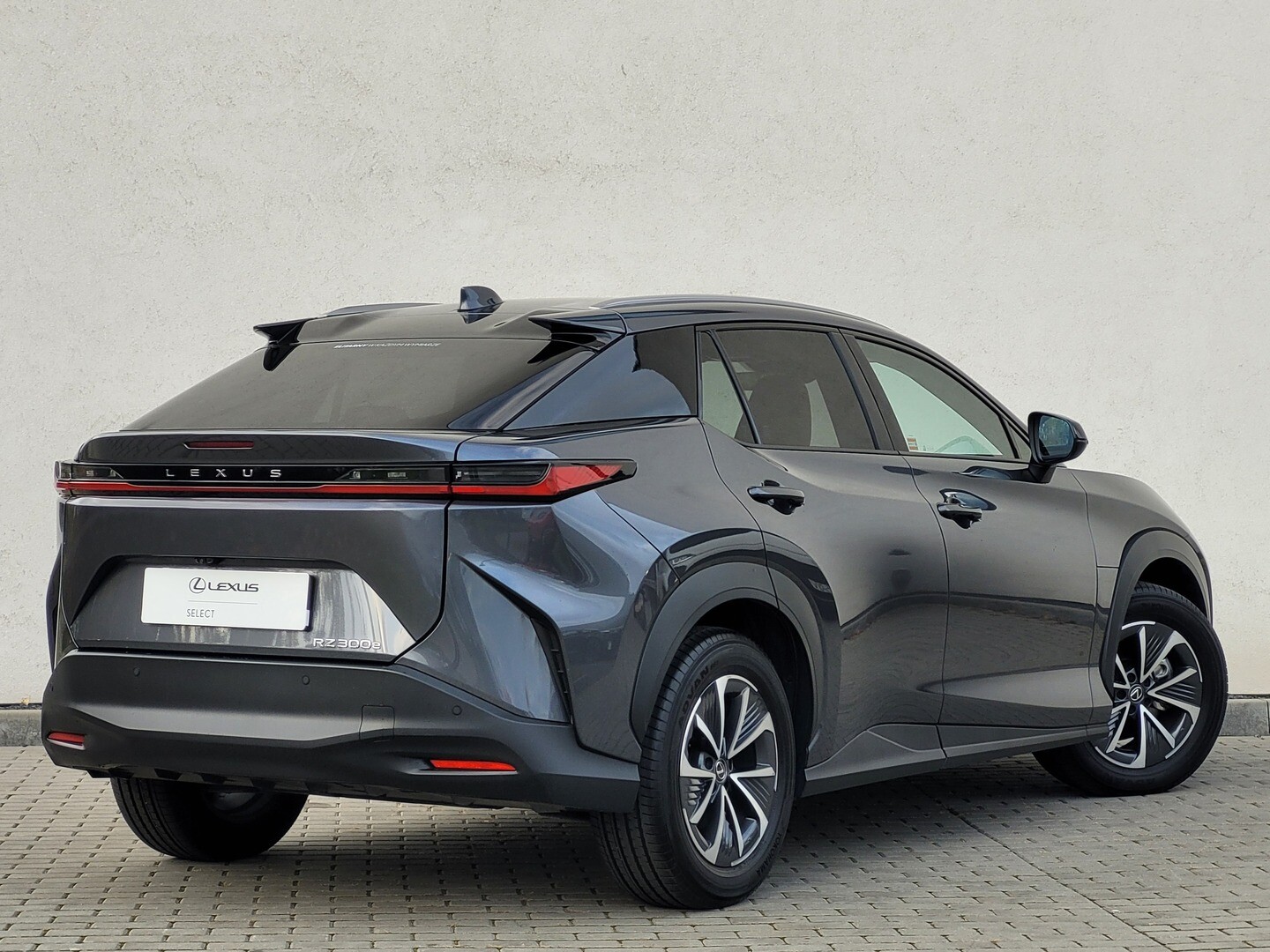 Lexus RZ