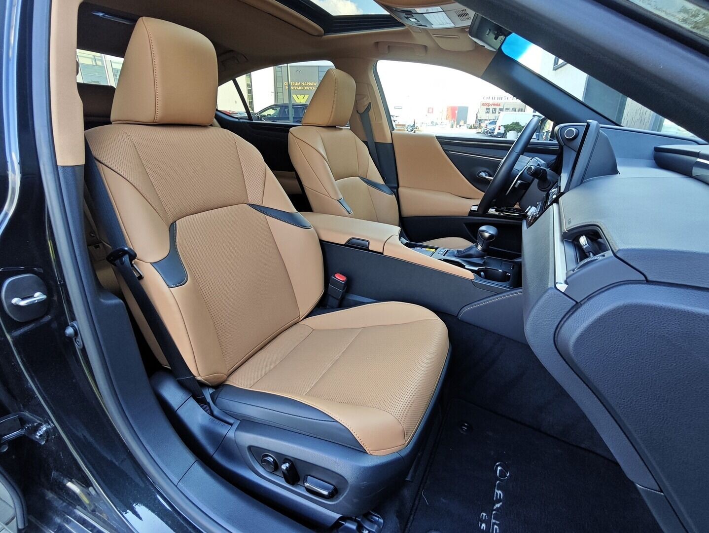 Lexus ES