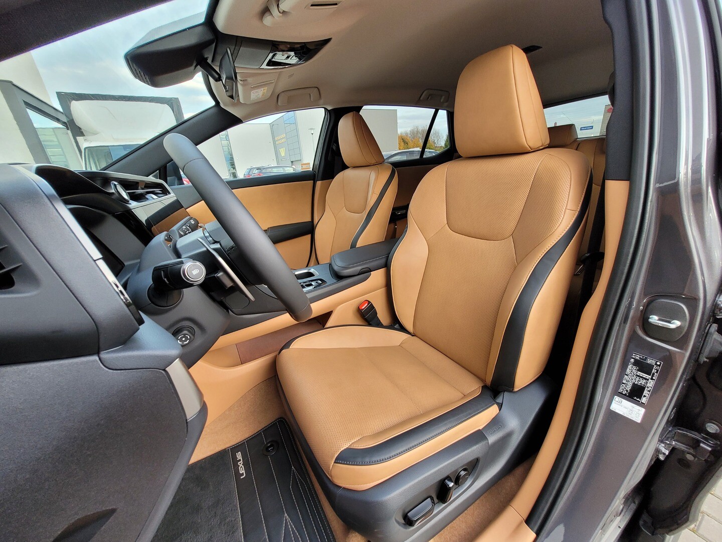 Lexus RZ